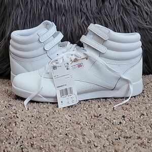 Reebok Women's Freestyle Hi High Top Sneaker (5411)